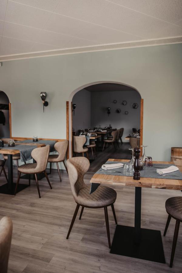 Albergo Ristorante Al Portico Gerra  ภายนอก รูปภาพ