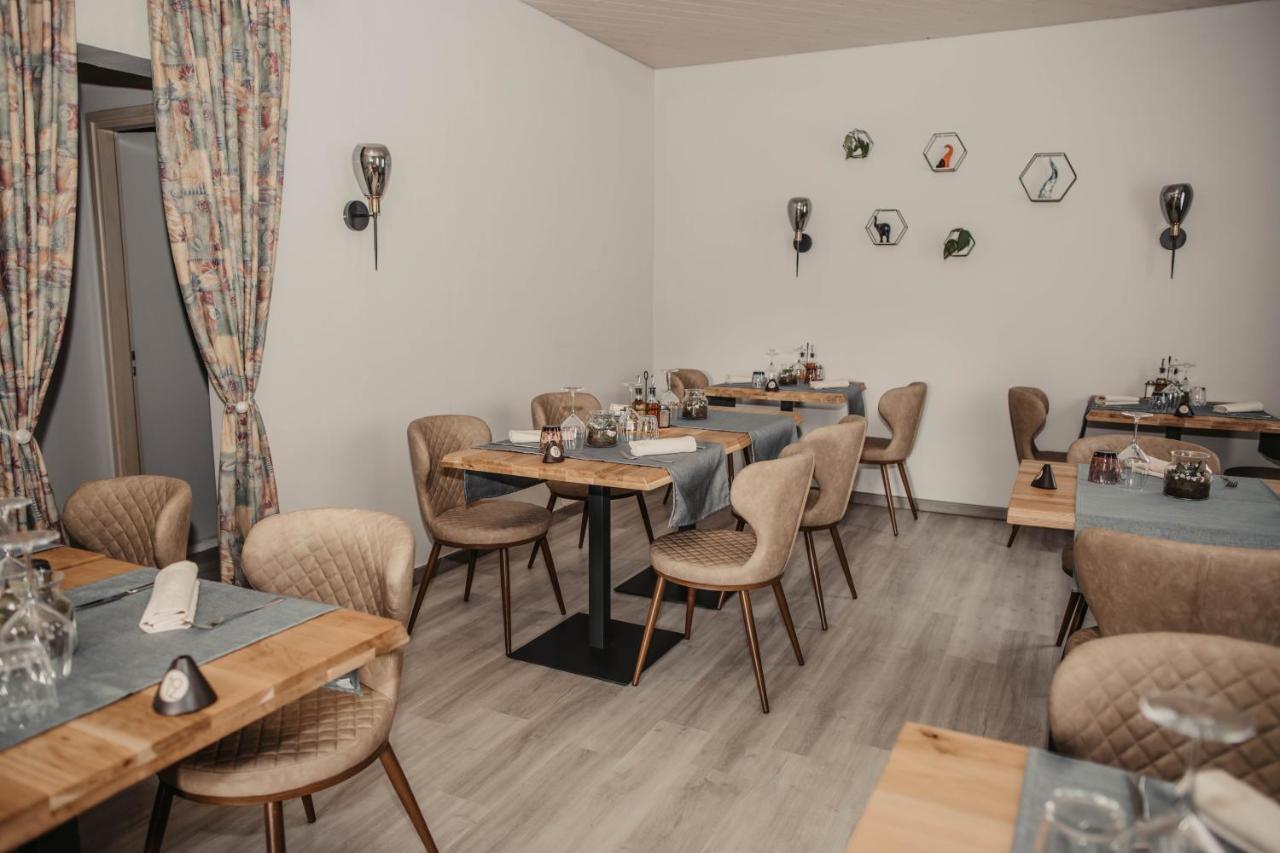 Albergo Ristorante Al Portico Gerra  ภายนอก รูปภาพ