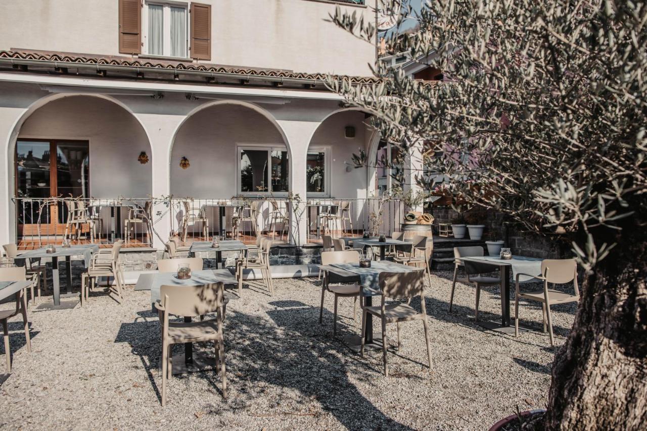 Albergo Ristorante Al Portico Gerra  ภายนอก รูปภาพ