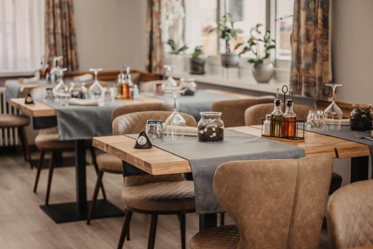 Albergo Ristorante Al Portico Gerra  ภายนอก รูปภาพ